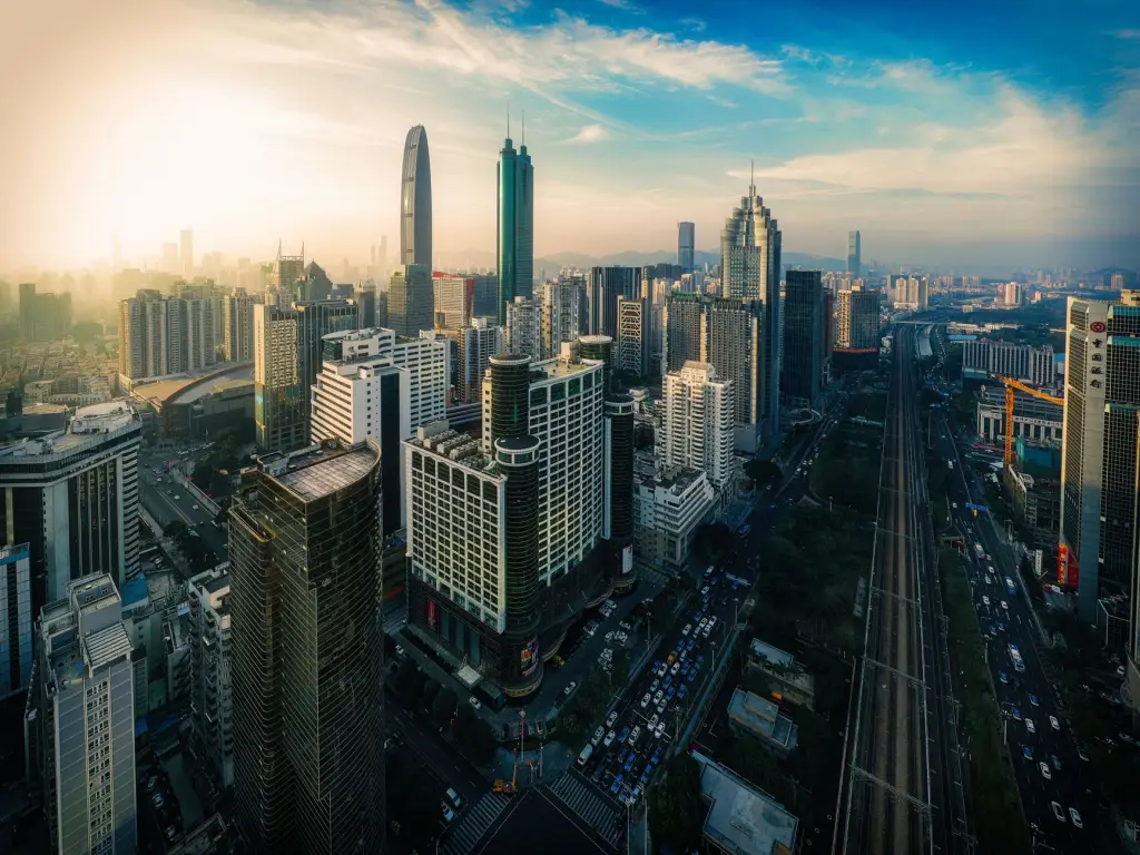 2024年重庆企业建站趋势分析：品牌官网与线上推广的整合策略